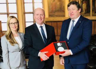 Besuch des Verteidigungsministers R. Karoblis in Frankfurt.